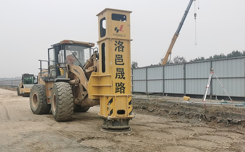 高速公路改擴建加寬,高速液壓夯實機施工案例